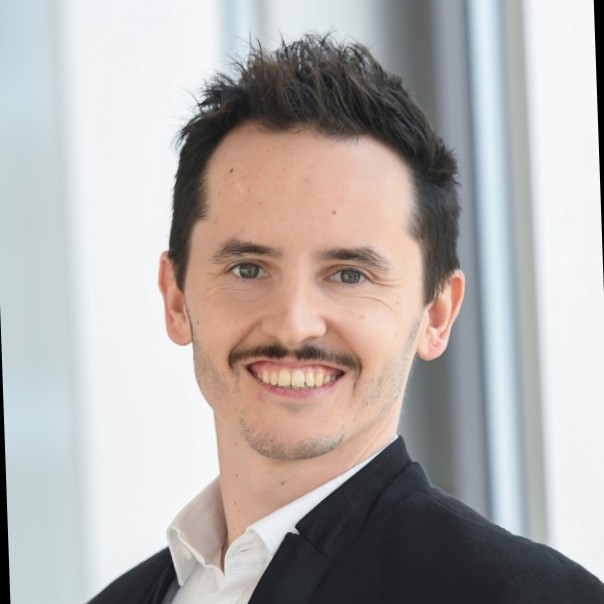 Dr. Laurenz Preusse